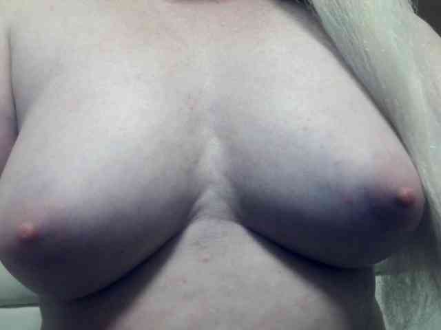 Lilia103 webcam