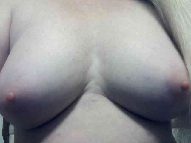Lilia103 webcam