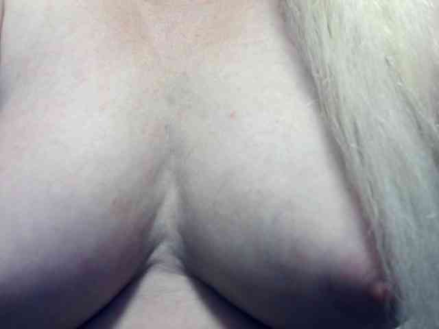 Lilia103 webcam