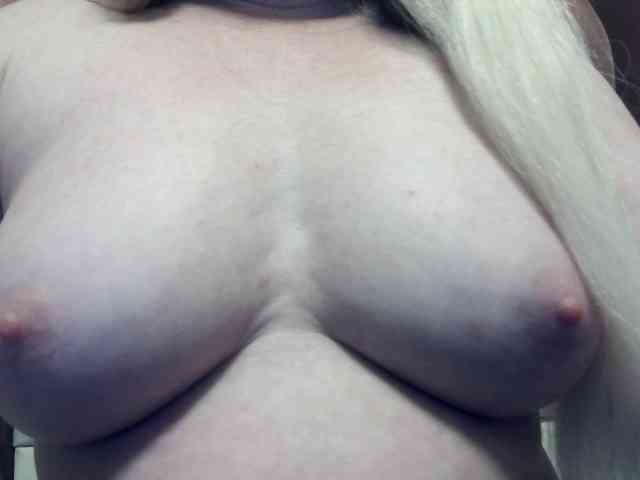 Lilia103 webcam