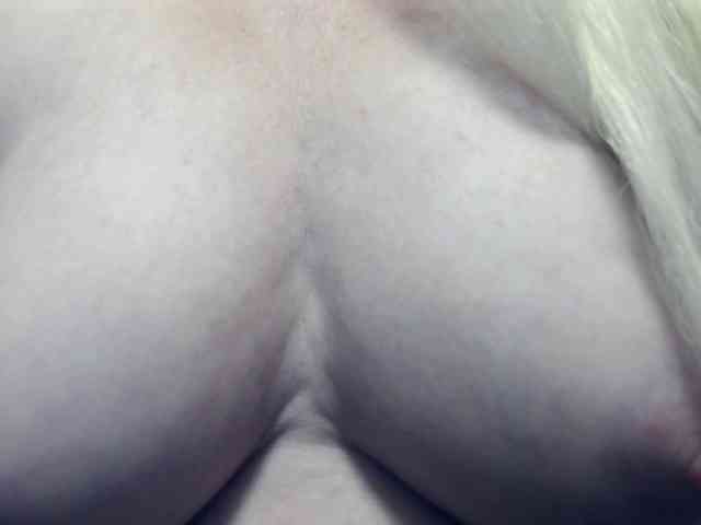 Lilia103 webcam