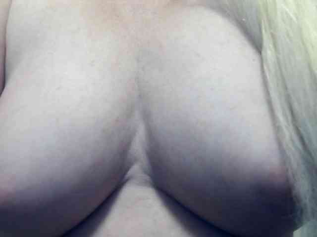 Lilia103 webcam