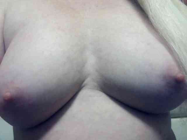 Lilia103 webcam