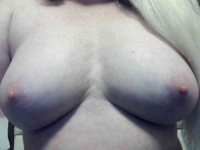 Lilia103 webcam