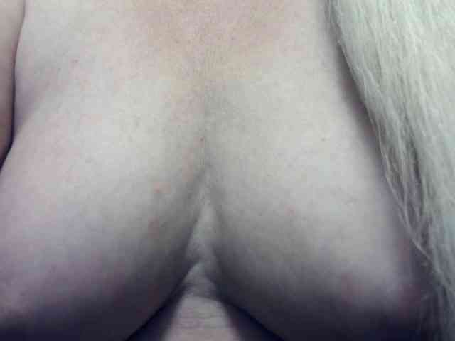 Lilia103 webcam
