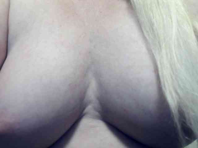 Lilia103 webcam