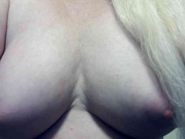 Lilia103 webcam