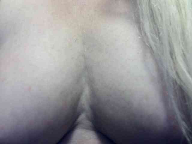 Lilia103 webcam