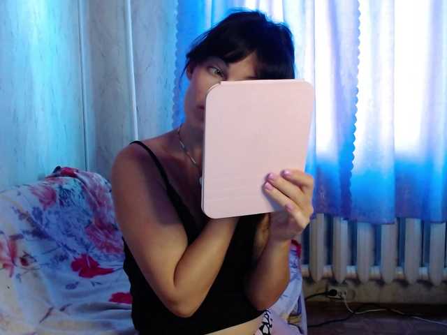 KedraLuv live cam on BongaCams