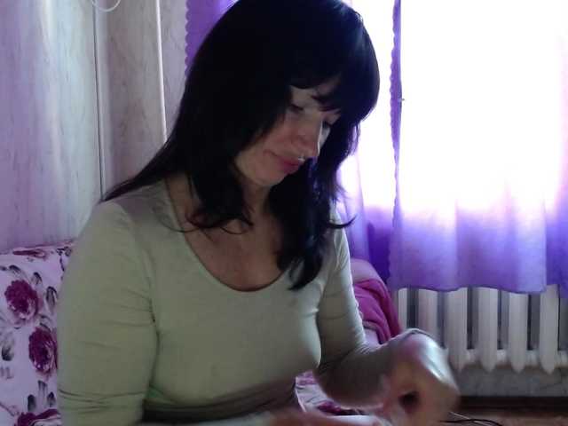 KedraLuv's BongaCams show and profile