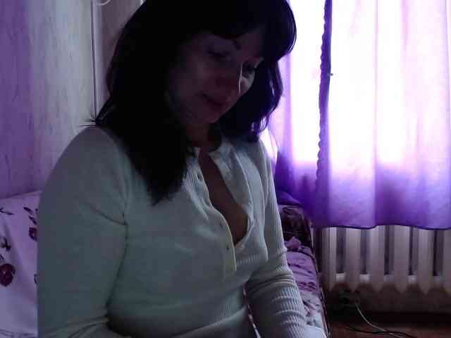 KedraLuv webcam
