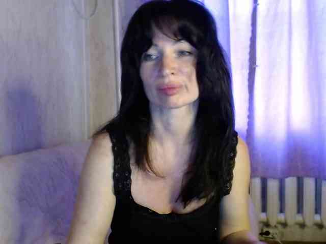 KedraLuv webcam