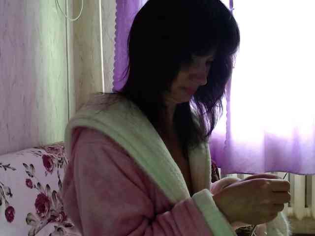 KedraLuv webcam