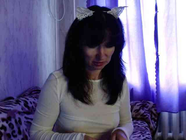 KedraLuv webcam