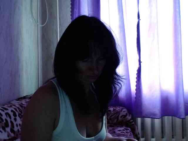 KedraLuv webcam