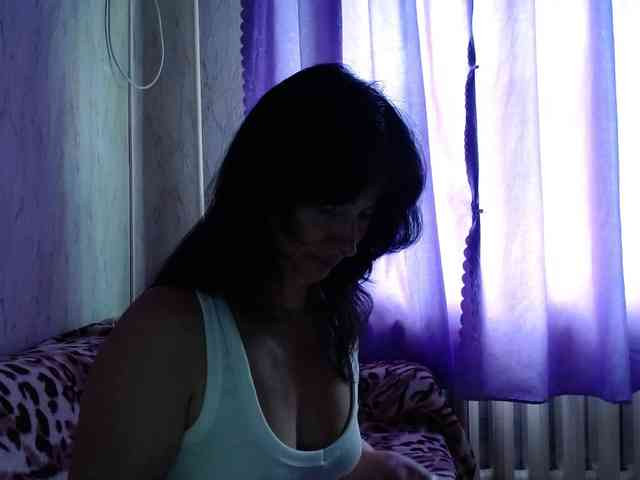 KedraLuv webcam