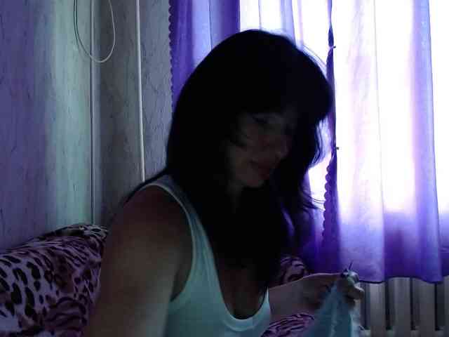 KedraLuv webcam