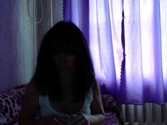 KedraLuv webcam