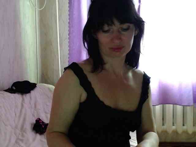 KedraLuv webcam