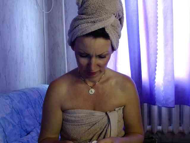 KedraLuv webcam