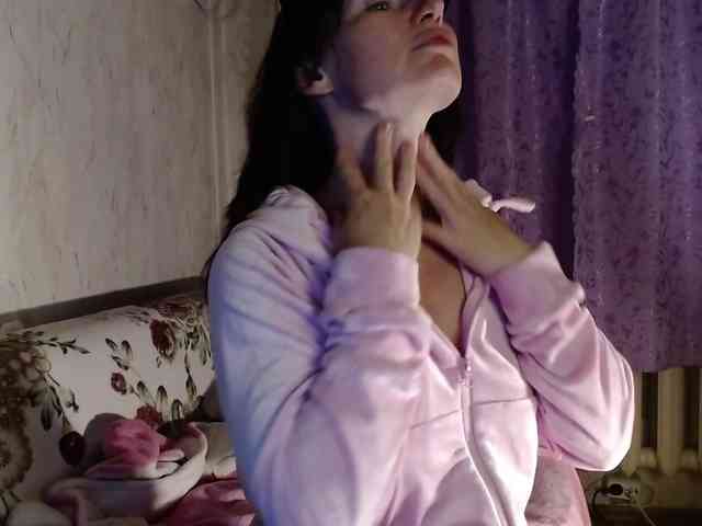 KedraLuv webcam