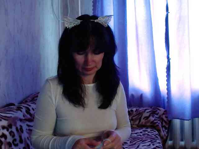 KedraLuv webcam