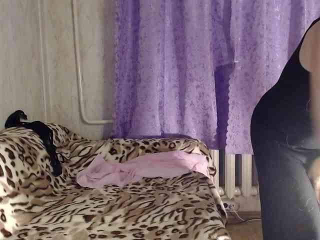 KedraLuv webcam