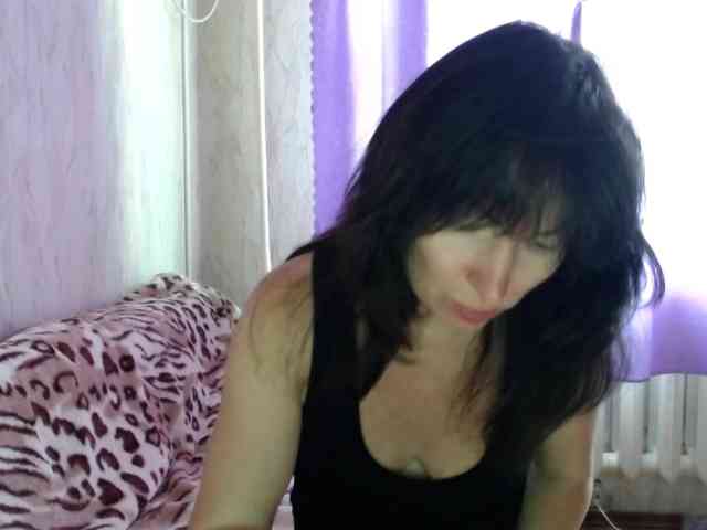 KedraLuv webcam