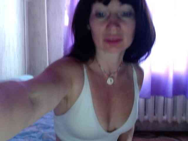 KedraLuv webcam