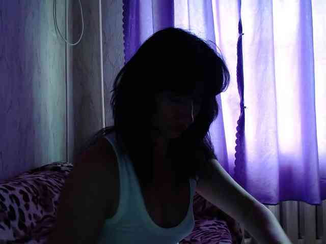 KedraLuv webcam