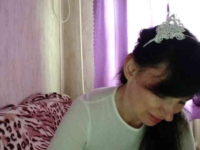 KedraLuv webcam