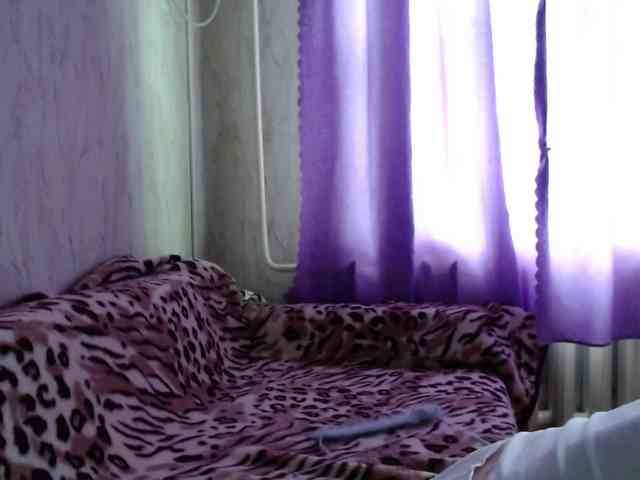 KedraLuv webcam