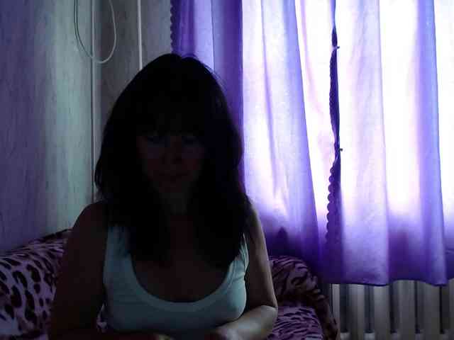 KedraLuv webcam