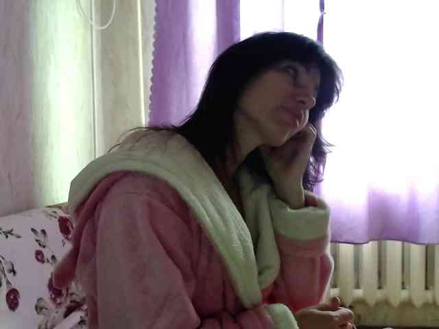 KedraLuv webcam