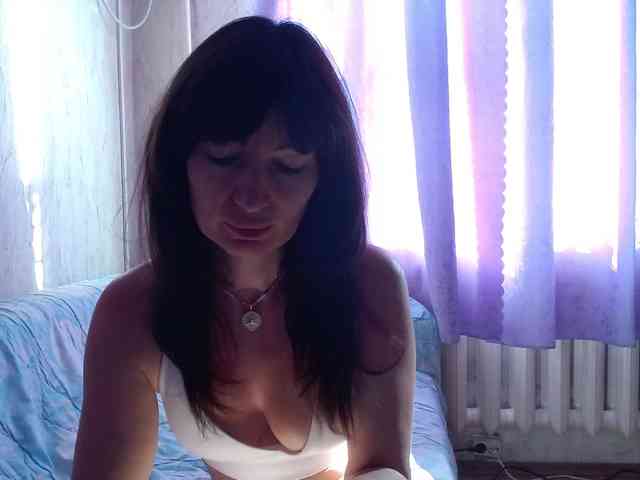 KedraLuv webcam