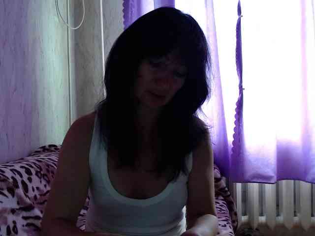 KedraLuv webcam