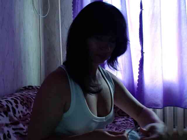 KedraLuv webcam