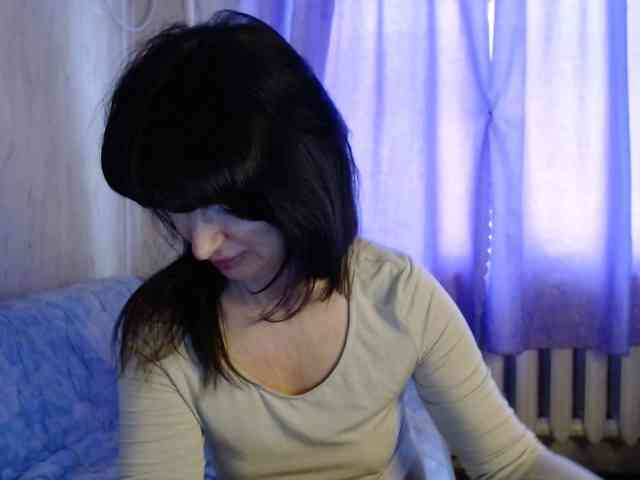 KedraLuv webcam