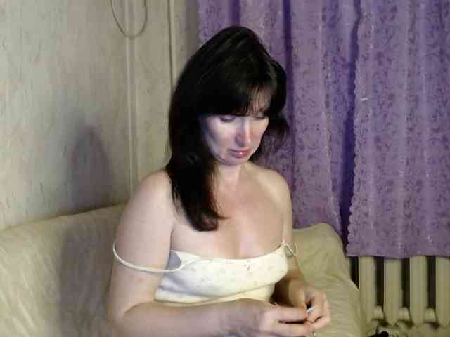 KedraLuv webcam