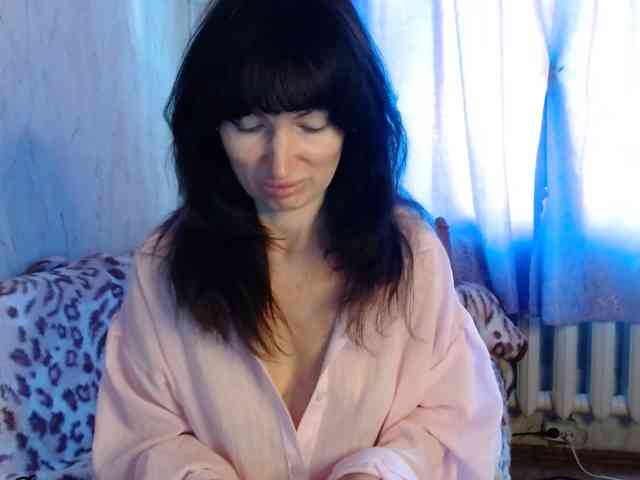 KedraLuv webcam