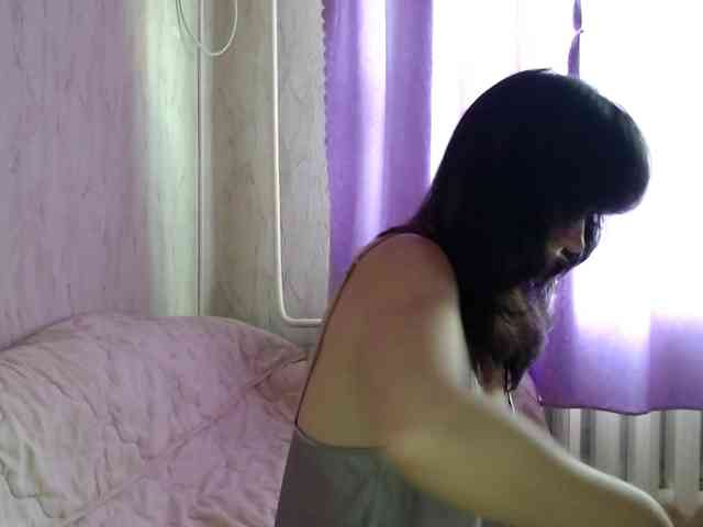 KedraLuv webcam