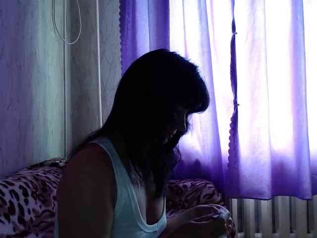 KedraLuv webcam