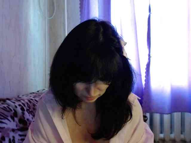 KedraLuv webcam