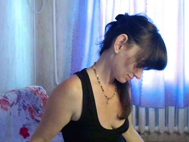 KedraLuv webcam