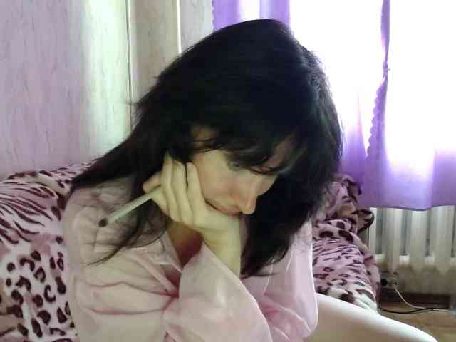 KedraLuv webcam