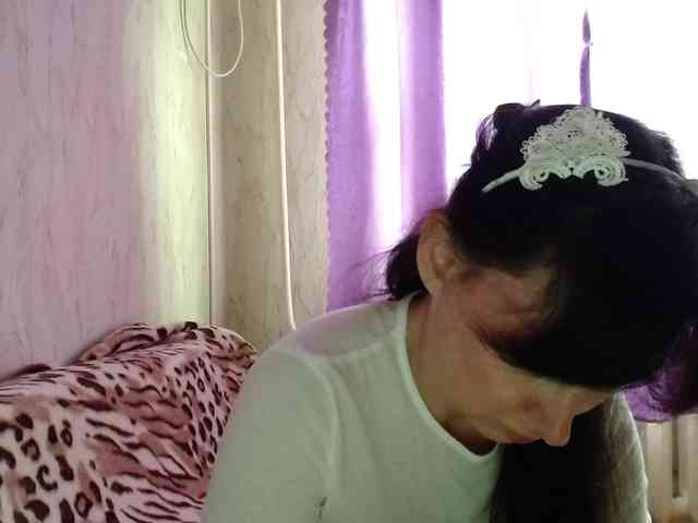 KedraLuv webcam