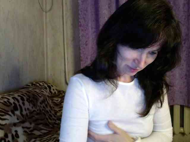 KedraLuv webcam