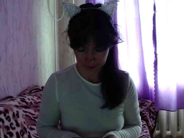KedraLuv webcam