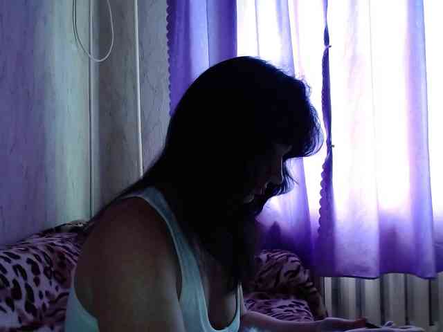 KedraLuv webcam