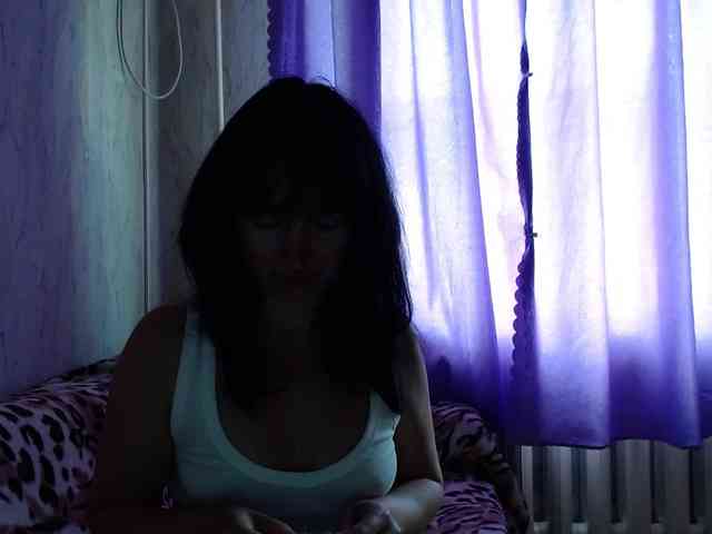 KedraLuv webcam